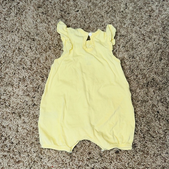 Rae Dunn Romper 0-3m 3 Month 0-3 Yellow One Piece Outfit - Picture 3 of 6